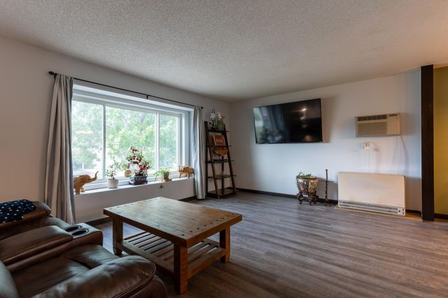 2858 26th Street Circle S, Moorhead, MN 56560