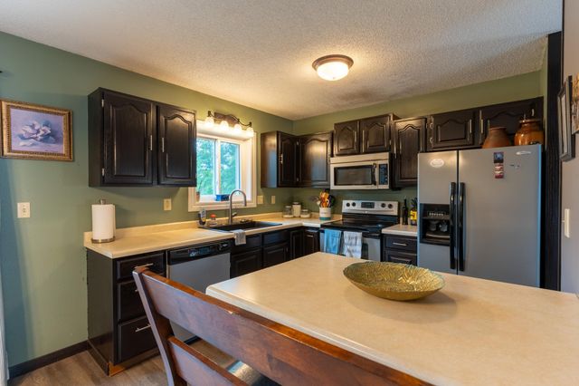 2858 26th Street Circle S, Moorhead, MN 56560