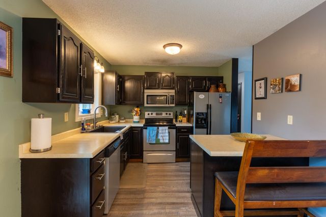 2858 26th Street Circle S, Moorhead, MN 56560