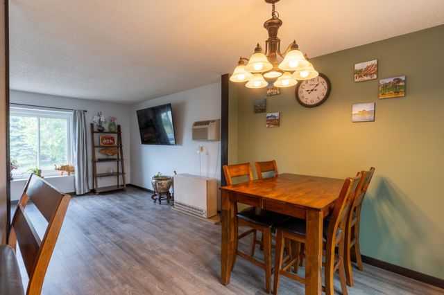 2858 26th Street Circle S, Moorhead, MN 56560