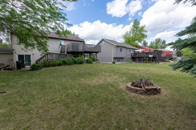 2858 26th Street Circle S, Moorhead, MN 56560