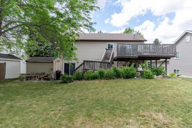 2858 26th Street Circle S, Moorhead, MN 56560