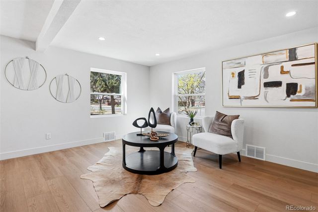 2910 Locust Street, Denver, CO 80207