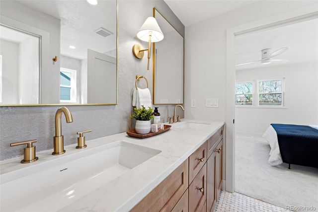 2910 Locust Street, Denver, CO 80207