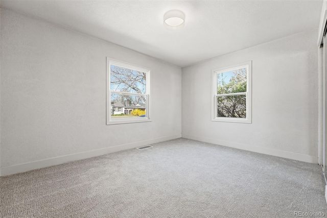 2910 Locust Street, Denver, CO 80207