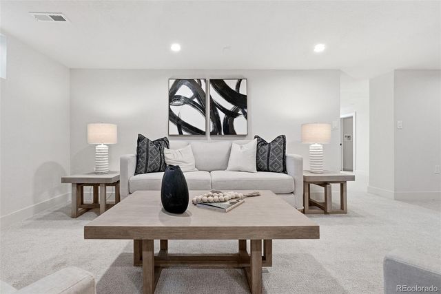 2910 Locust Street, Denver, CO 80207