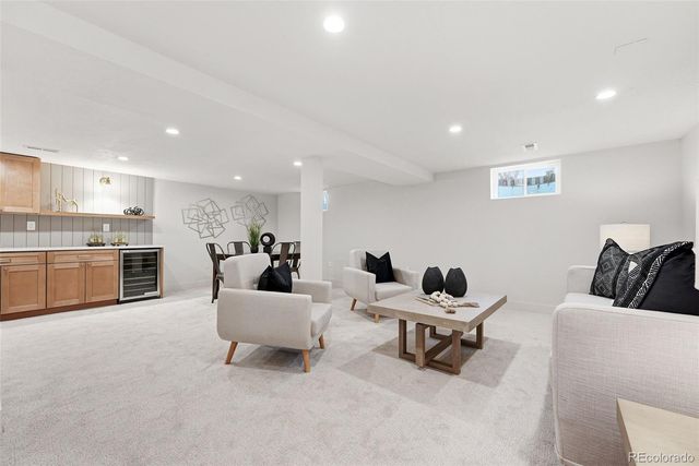 2910 Locust Street, Denver, CO 80207