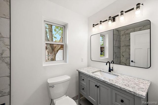 6165 Woodsdale Drive, Grand Blanc, MI 48439