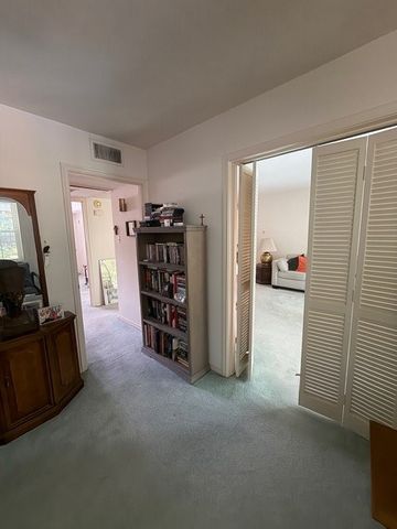 3016 Mahanna Springs Drive C, Dallas, TX 75235
