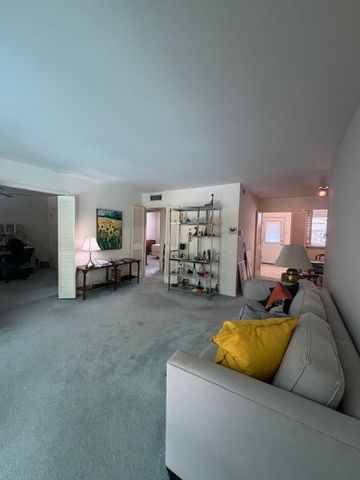 3016 Mahanna Springs Drive C, Dallas, TX 75235