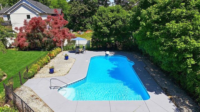 135 Newland, Norton, MA 02766