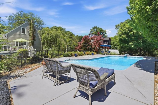 135 Newland, Norton, MA 02766