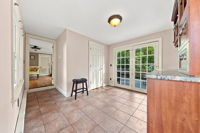 135 Newland, Norton, MA 02766