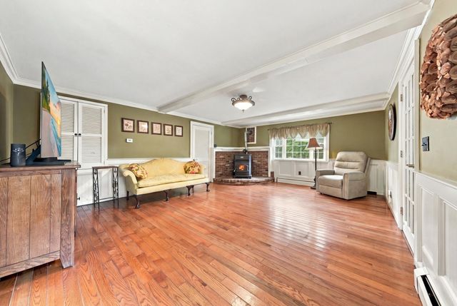 135 Newland, Norton, MA 02766