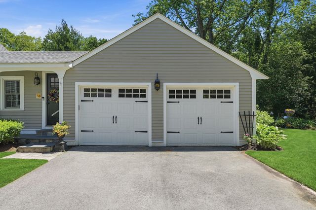 135 Newland, Norton, MA 02766