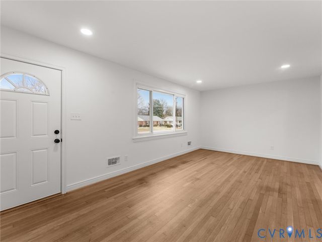 4927 Orcutt Ln, Richmond, VA 23224