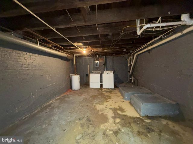 3227 E BALTIMORE ST, Baltimore, MD 21224