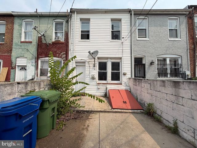 3227 E BALTIMORE ST, Baltimore, MD 21224