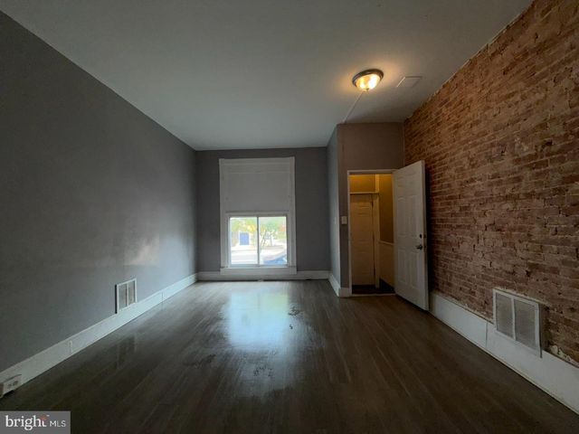 3227 E BALTIMORE ST, Baltimore, MD 21224