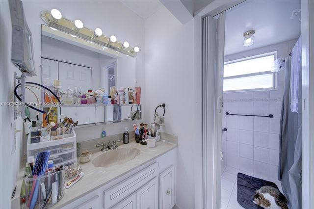 14140 SW 84th St 101-H, Miami, FL 33183