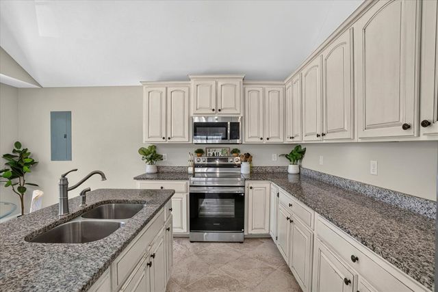 135 Lillian Drive, Dalton, GA 30721
