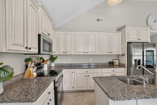 135 Lillian Drive, Dalton, GA 30721