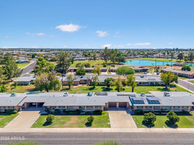 10013 W LAKEVIEW Circle N, Sun City, AZ 85351