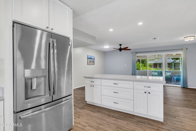 10013 W LAKEVIEW Circle N, Sun City, AZ 85351