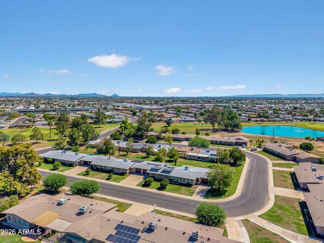 10013 W LAKEVIEW Circle N, Sun City, AZ 85351