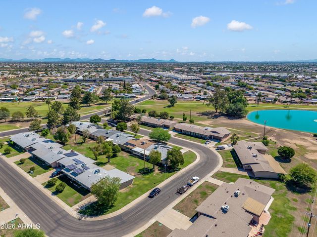 10013 W LAKEVIEW Circle N, Sun City, AZ 85351