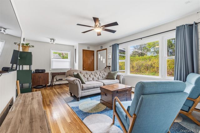 198A Locust Avenue, Cortlandt Manor, NY 10567