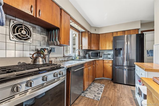 198A Locust Avenue, Cortlandt Manor, NY 10567