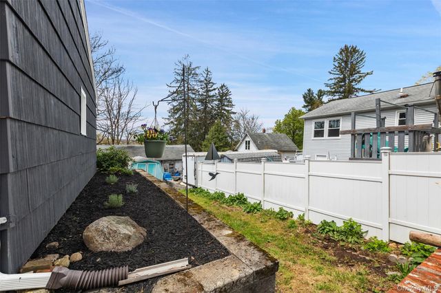 198A Locust Avenue, Cortlandt Manor, NY 10567
