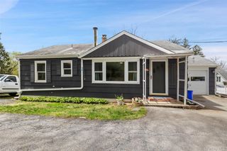 198A Locust Avenue, Cortlandt Manor, NY 10567