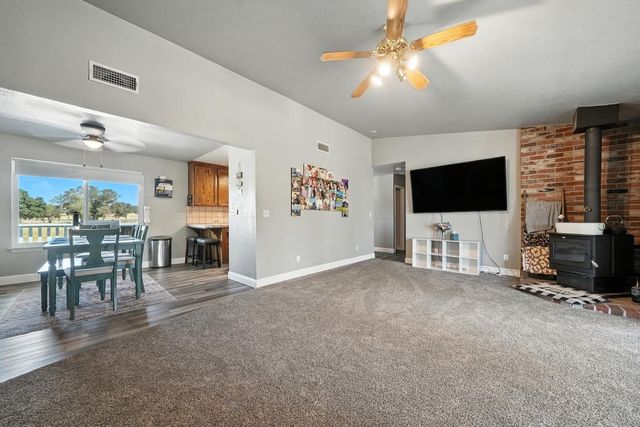 9680 Warren Rd, Valley Springs, CA 95252
