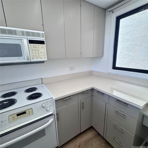 500 Lunalilo Home Road 34F, Honolulu, HI 96825