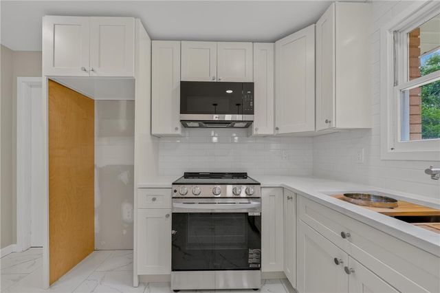 524 Clyde Street, Plainfield Twp, PA 18064