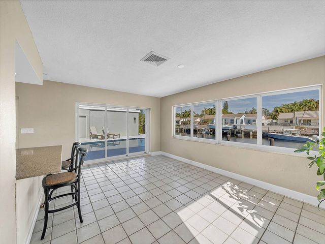 830 Cypress Way, Boca Raton, FL 33486