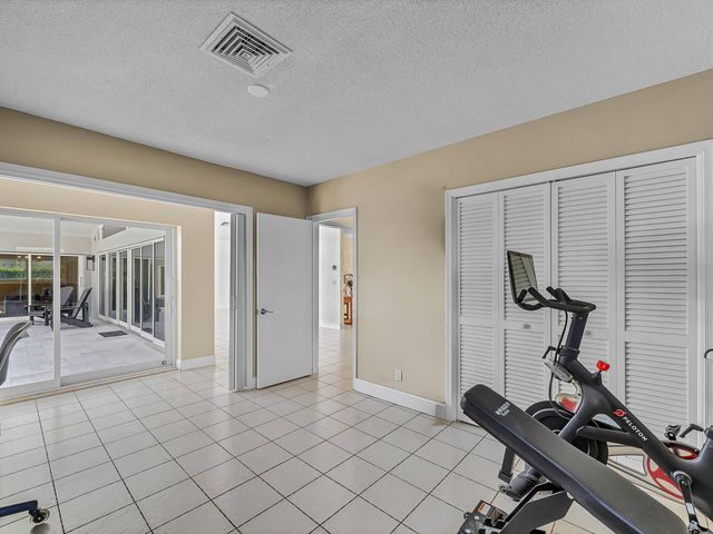 830 Cypress Way, Boca Raton, FL 33486