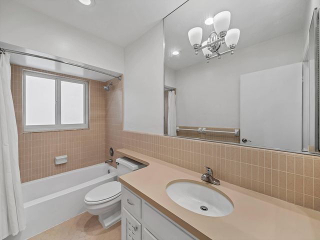 830 Cypress Way, Boca Raton, FL 33486