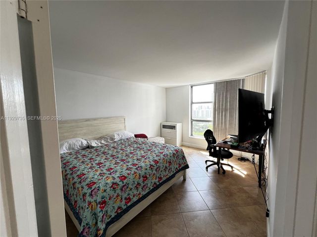 3400 NE 192nd Street 2102, Aventura, FL 33180