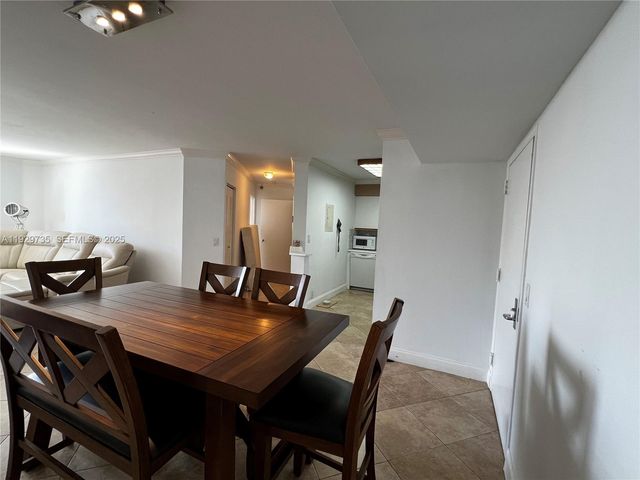 3400 NE 192nd Street 2102, Aventura, FL 33180