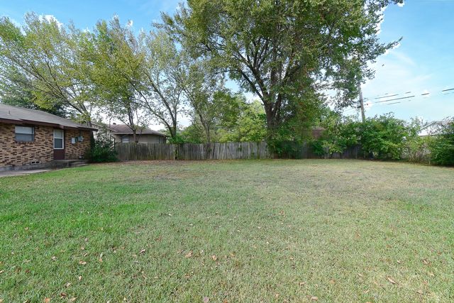 1304 Skyline Drive, Greenville, TX 75401
