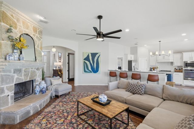 7224 Prestwick Terrace, Benbrook, TX 76126