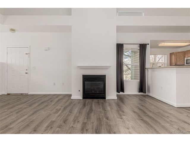 18242 E Flora Pl B, Aurora, CO 80013