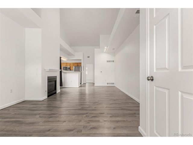 18242 E Flora Pl B, Aurora, CO 80013