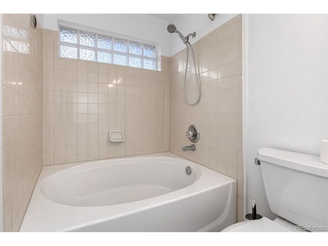 18242 E Flora Pl B, Aurora, CO 80013