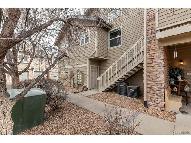 18242 E Flora Pl B, Aurora, CO 80013