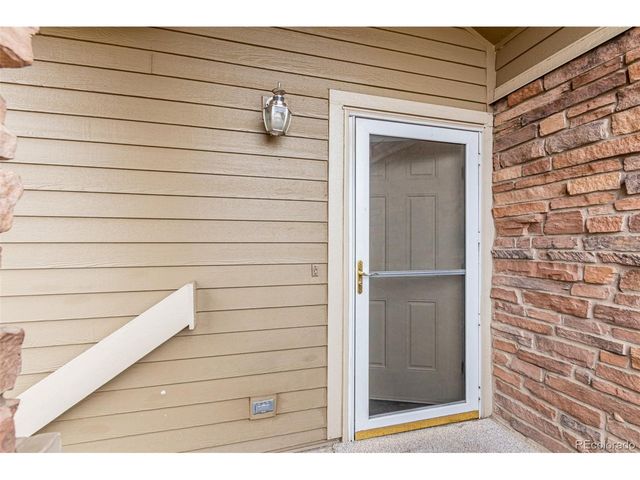 18242 E Flora Pl B, Aurora, CO 80013