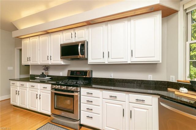 708 Pebble QUAY, Chesapeake, VA 23320